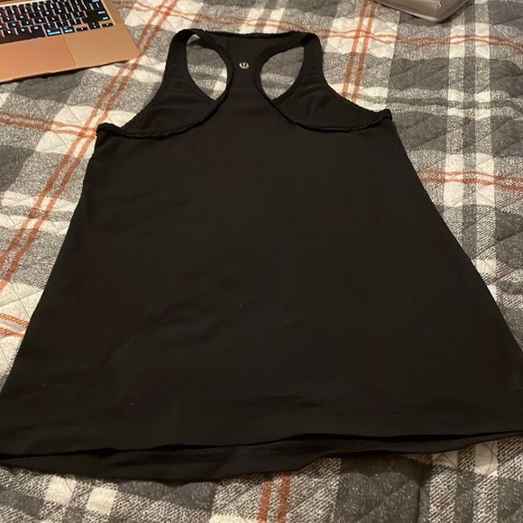 Size 6 (I think) Lululemon CRB tank - Picture 1 of 3